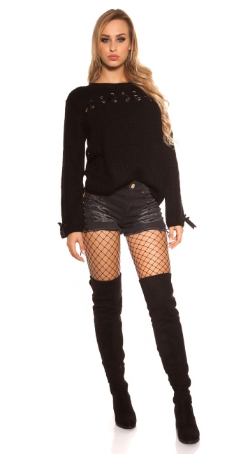 Trendy chunky knit jumper with lacing Black